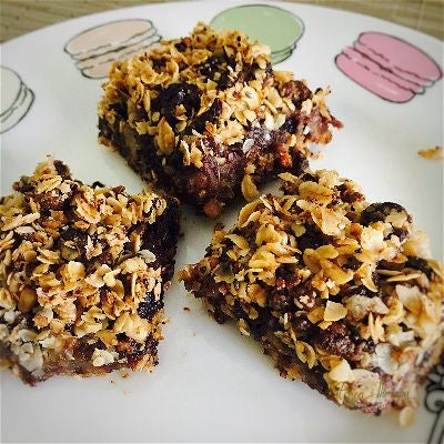 Dates + Chocolate Oat Bars