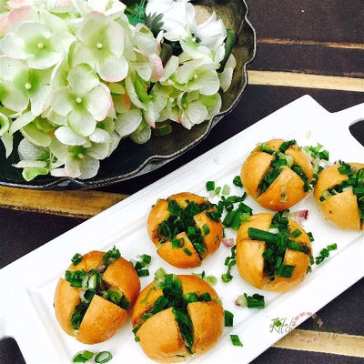 Spring Onion Buns