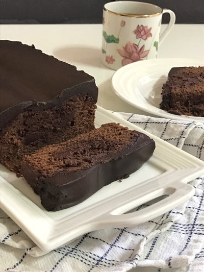 CHOCOLATE POUND CAKE WITH GANACHE