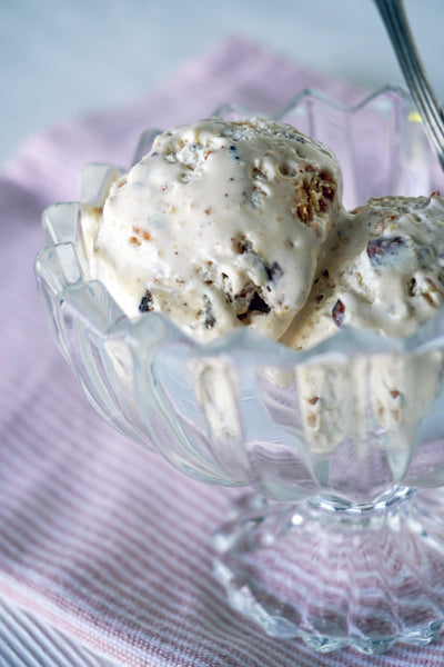 Roasted Almond + Amaretto Ice Cream {no churn}