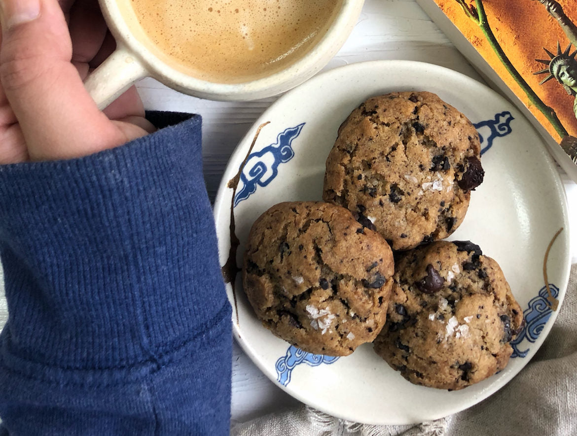 The Hygge Series: Genius Eggless Choco Chip Cookies