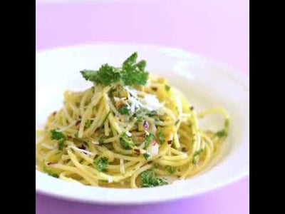 The Pasta Series: Spaghetti Aglio E Olio | Kitchen Therapy by Kamini Patel | Just 5 ingredients
